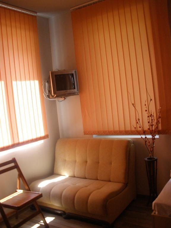 Comfort Guest Rooms Plewen Exterior foto