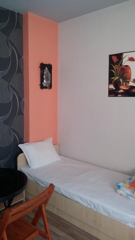 Comfort Guest Rooms Plewen Exterior foto